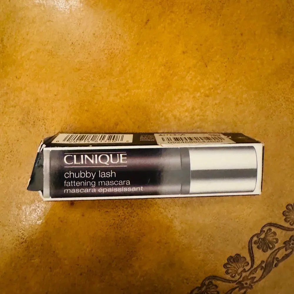 Clinique Chubby Lash Fattening Mascara Black 01 Jumbo Jet